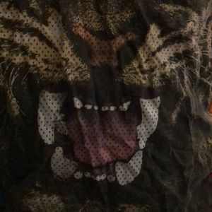 Meet your Posher, Raven